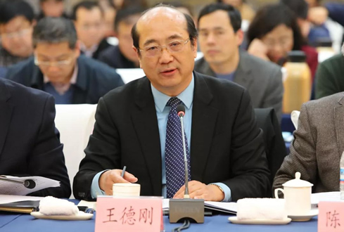 堅(jiān)定信心，凝心聚力，共克時(shí)艱 ——關(guān)于旅游行業(yè)應(yīng)對疫情影響的思考