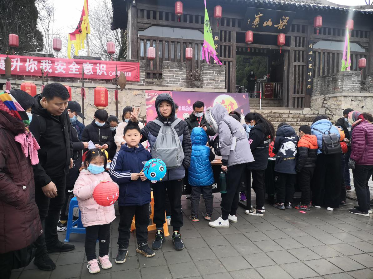 正月十五鬧元宵，梁山景區(qū)人氣高！